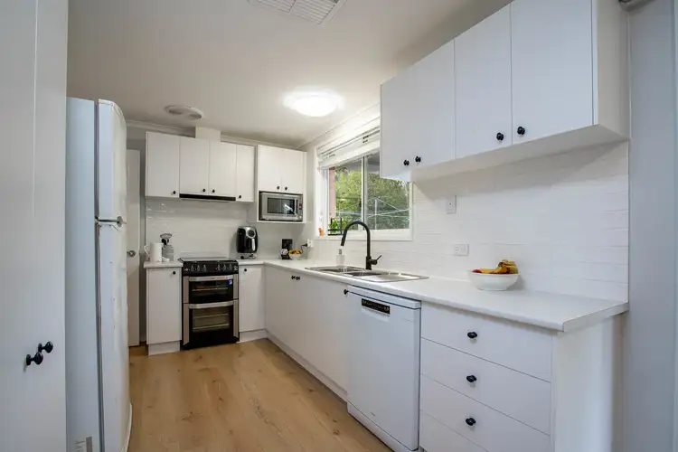 Third view of Homely house listing, 1 Livingstone Court, Lavington NSW 2641