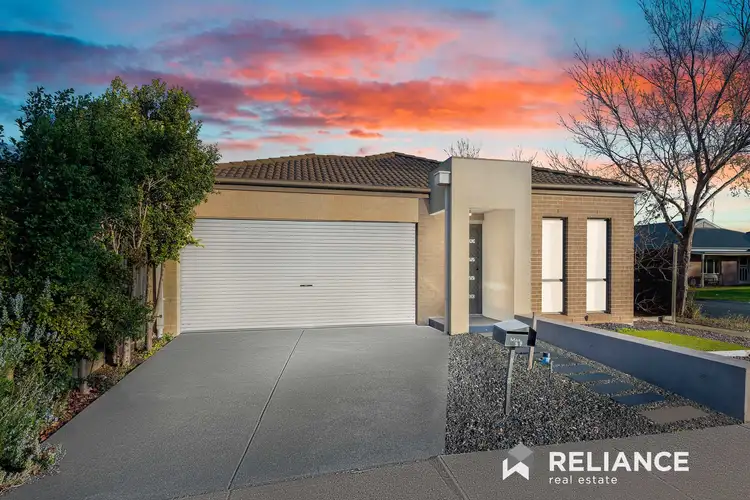 37 Solander Grove, Tarneit VIC 3029
