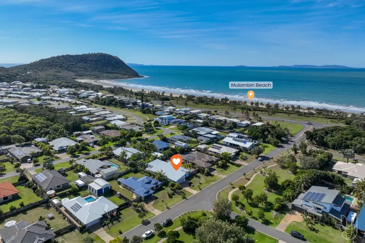 8 Blue Water Boulevard, Mulambin QLD 4703