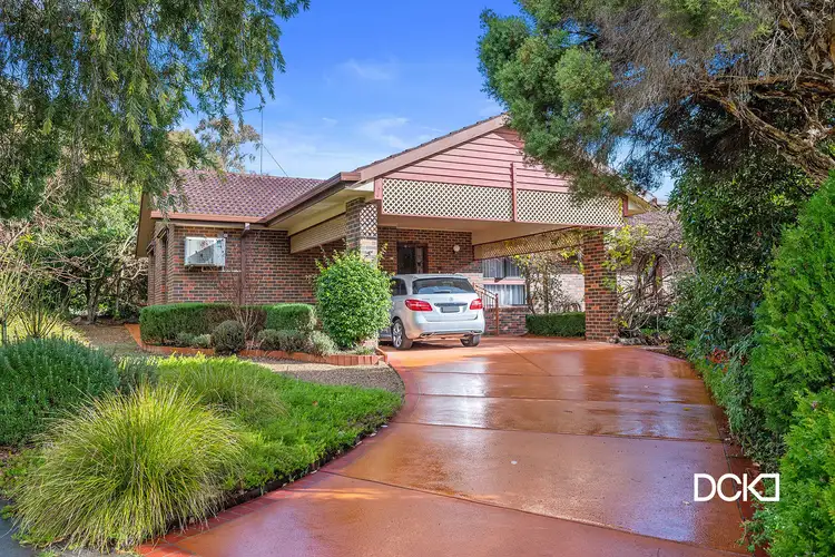 19 Herbert Avenue, Strathdale VIC 3550