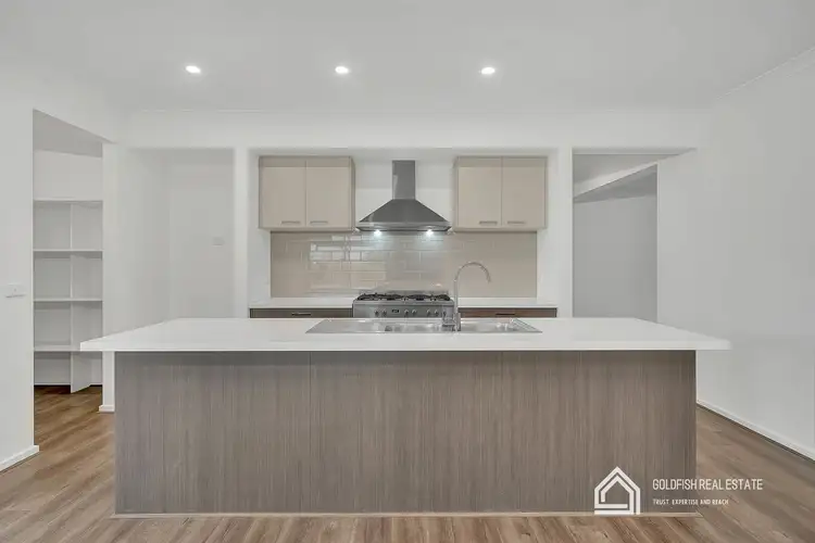 Fifth view of Homely house listing, 2 Caddie Court, Morwell VIC 3840