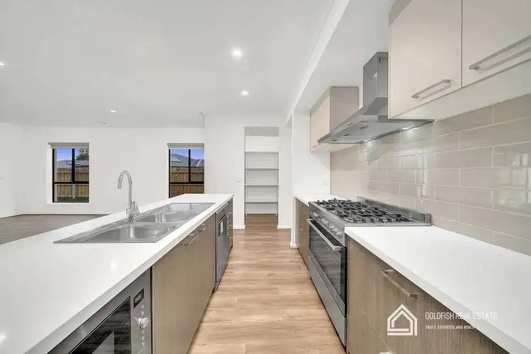 Sixth view of Homely house listing, 2 Caddie Court, Morwell VIC 3840