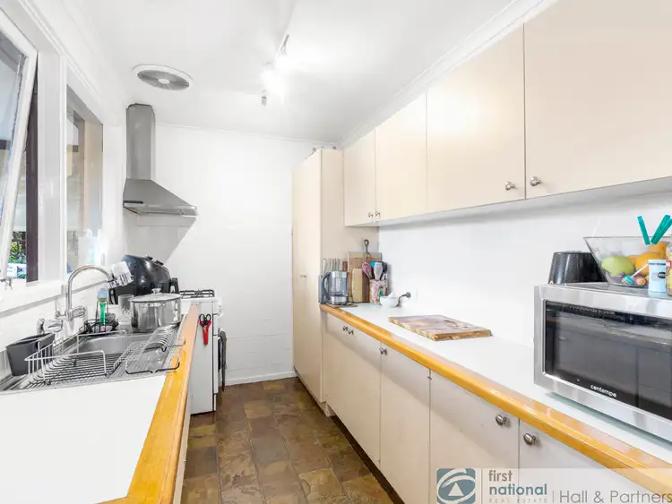 Third view of Homely house listing, 10 Piedmont Close, Endeavour Hills VIC 3802