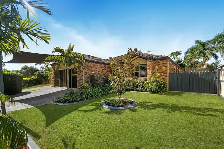 13 Coventry Circuit, Carindale QLD 4152