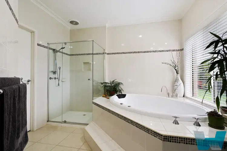 Sixth view of Homely house listing, 5 Parkes Court, Eastwood VIC 3875