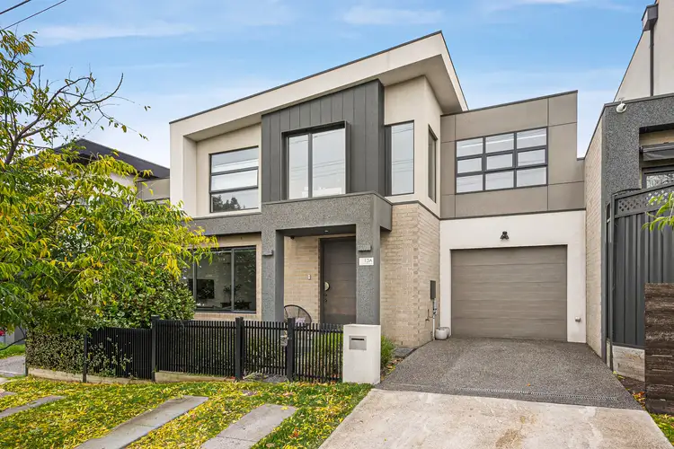 13a Peck Avenue, Strathmore VIC 3041