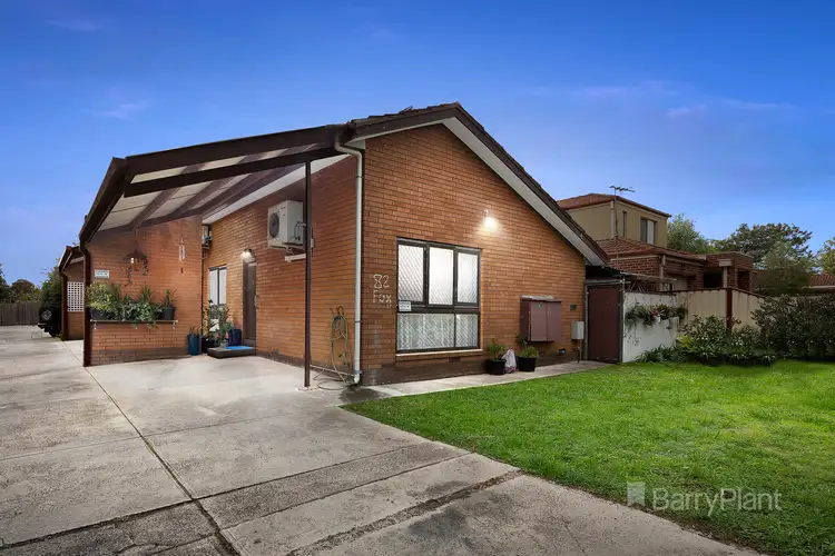 8/82-84 Fox Street, St Albans VIC 3021