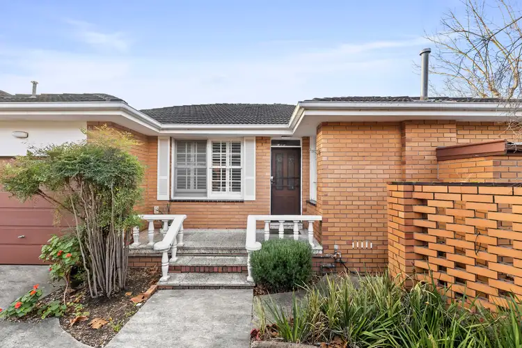 3/4 Ash Grove, Malvern East VIC 3145