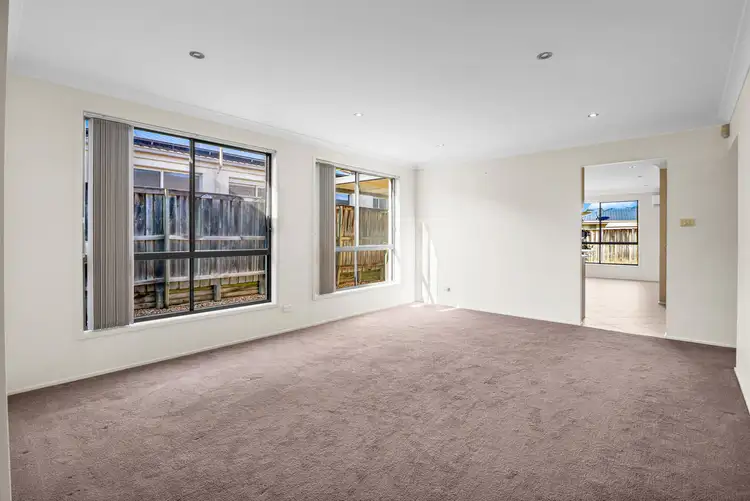 Second view of Homely house listing, 6 Caritta Court, Parklea NSW 2768