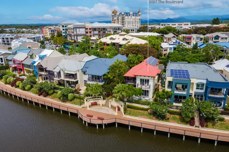 3007 The Boulevard, Carrara QLD 4211