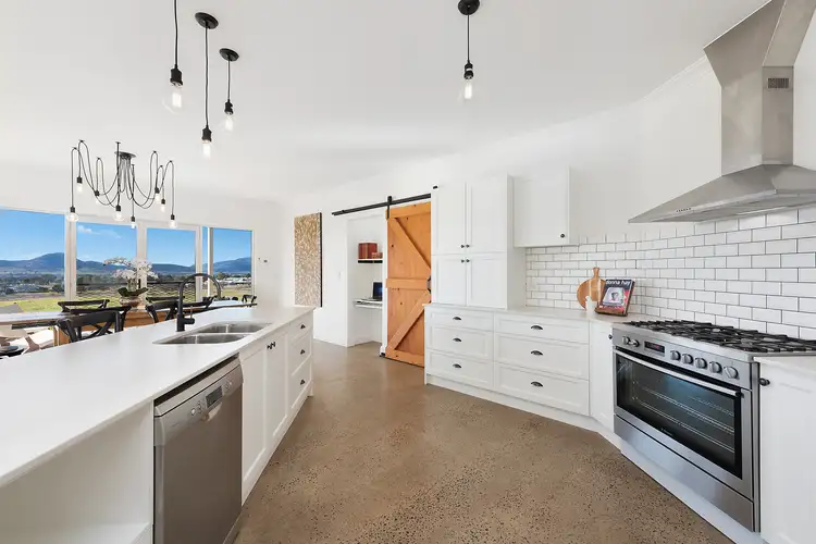 223-227 Robertson Road, Mudgee NSW 2850