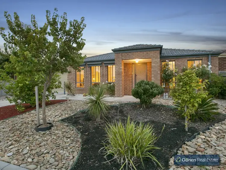 7 Esta Court, Carrum Downs VIC 3201