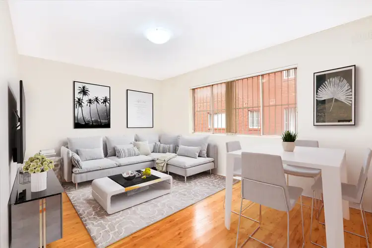 2/20 Bayley Street, Marrickville NSW 2204