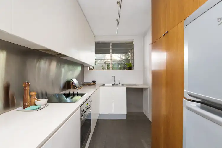 7/5-7 Macpherson Street