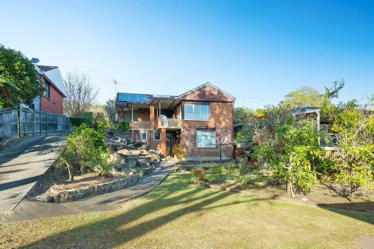 10 Magnolia Street, Kirrawee NSW 2232