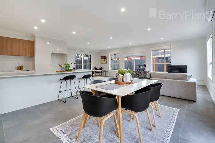 2 Sandover Drive, Roxburgh Park VIC 3064