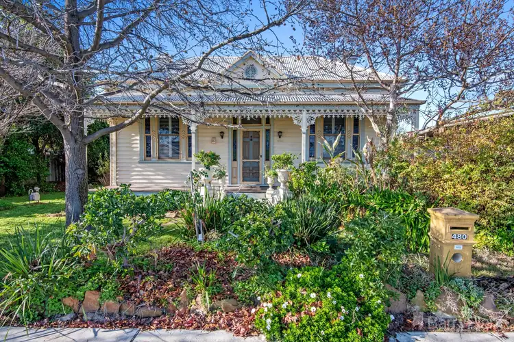480 Napier Street