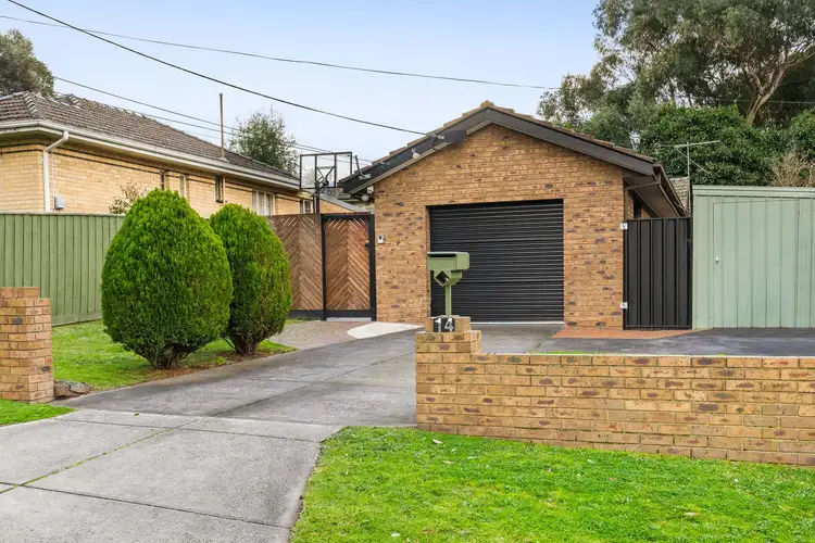 14 Essex Street, Briar Hill VIC 3088