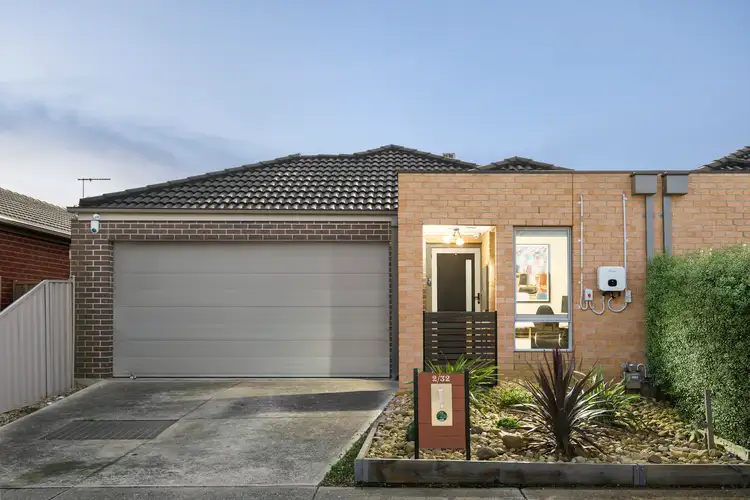 2/32 Lady Penrhyn Drive, Melton West VIC 3337