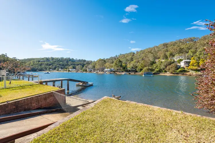 221 Prices Circuit, Woronora NSW 2232