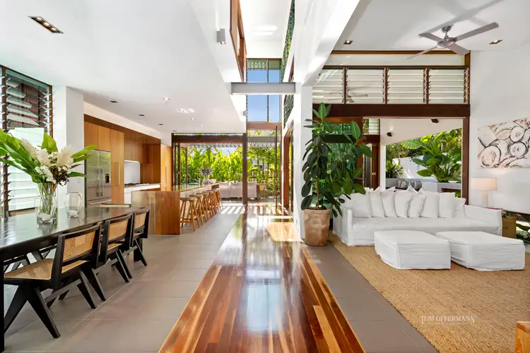 7 Wild Apple Court, Noosa Heads QLD 4567