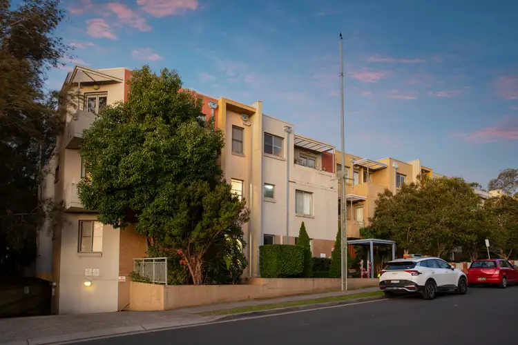 15/22-24A Parkside Lane, Westmead NSW 2145