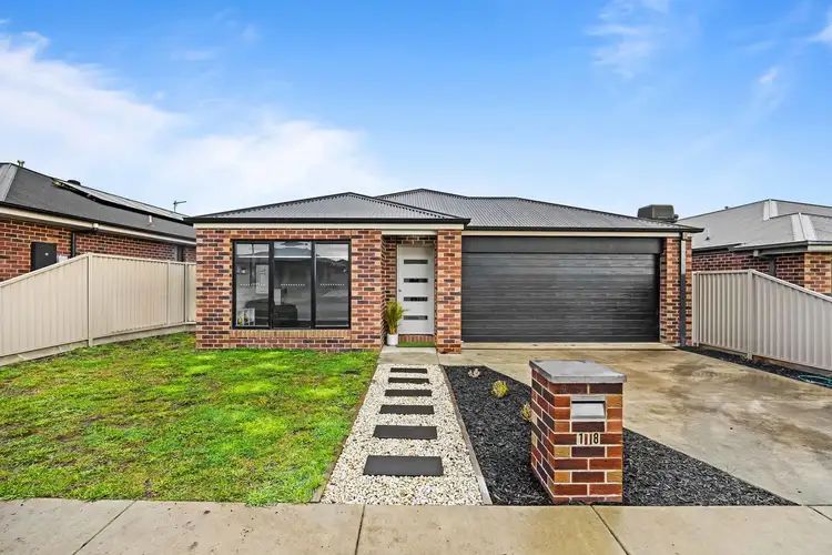 18 Pelican Drive, Winter Valley VIC 3358