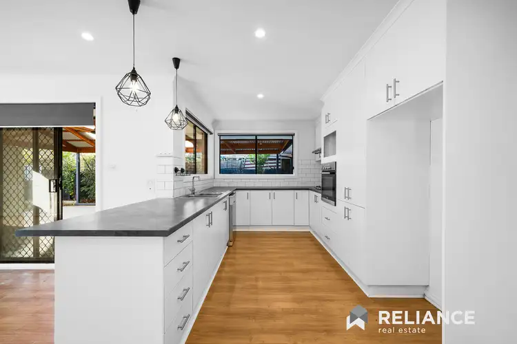 Fifth view of Homely house listing, 6 Karinya Close, Werribee VIC 3030