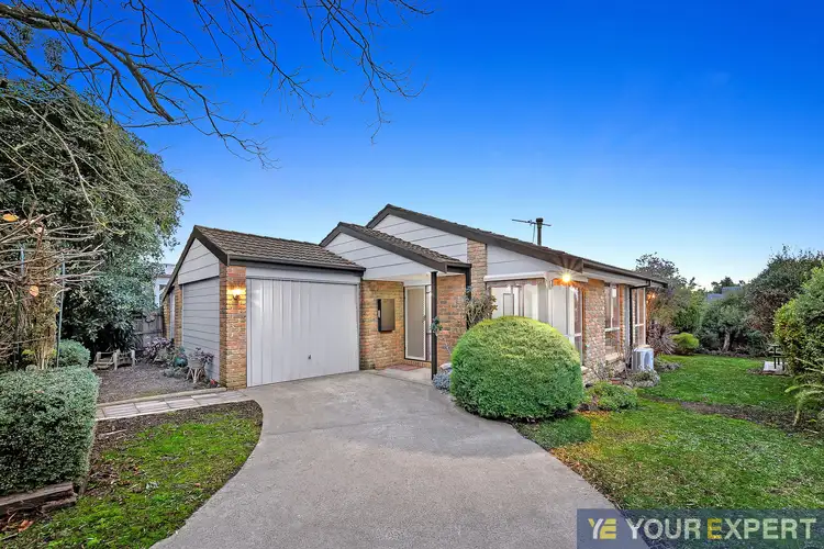 10 Malanda Court, Berwick VIC 3806