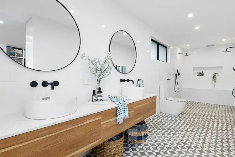 Sixth view of Homely house listing, 1/5 Bunnett Road, Knoxfield VIC 3180
