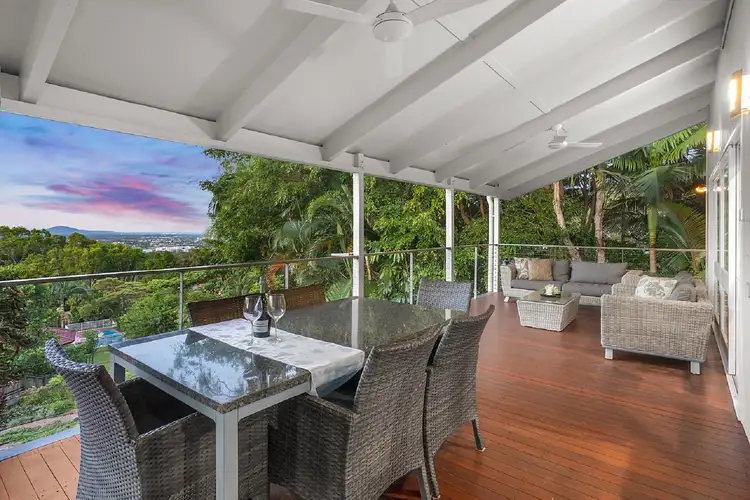 10 Pacific View Parade, Buderim QLD 4556