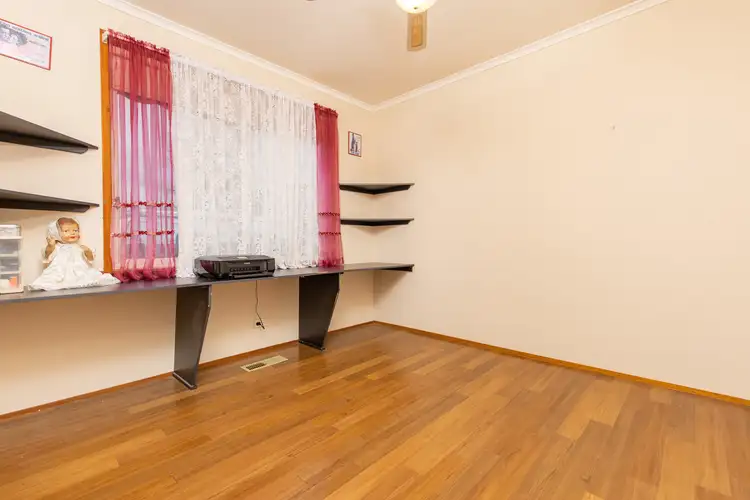 Sixth view of Homely house listing, 5 Linton Court, Mildura VIC 3500
