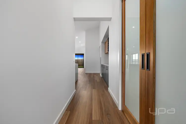Fifth view of Homely house listing, 31 Whitecross Drive, Thornhill Park VIC 3335