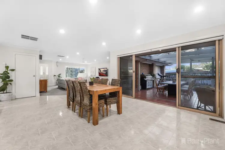 Fifth view of Homely house listing, 2 Macdonnell Court, Kilsyth VIC 3137