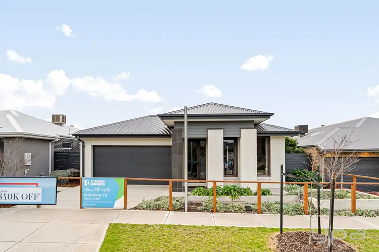 Second view of Homely house listing, 5 Irvine Rise, Werribee VIC 3030