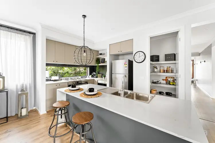 Fifth view of Homely house listing, 5 Irvine Rise, Werribee VIC 3030