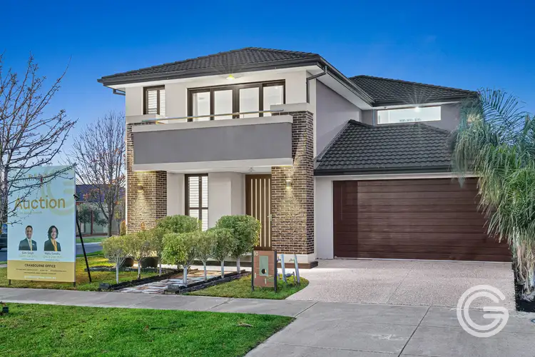 10 Hallyburton Drive, Clyde North VIC 3978