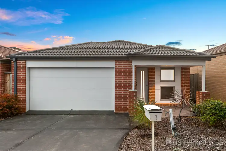 3 McKenna Place, Pakenham VIC 3810