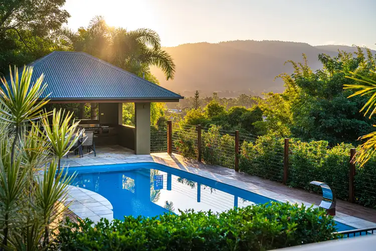9 Bellview Close, Cannon Valley QLD 4800