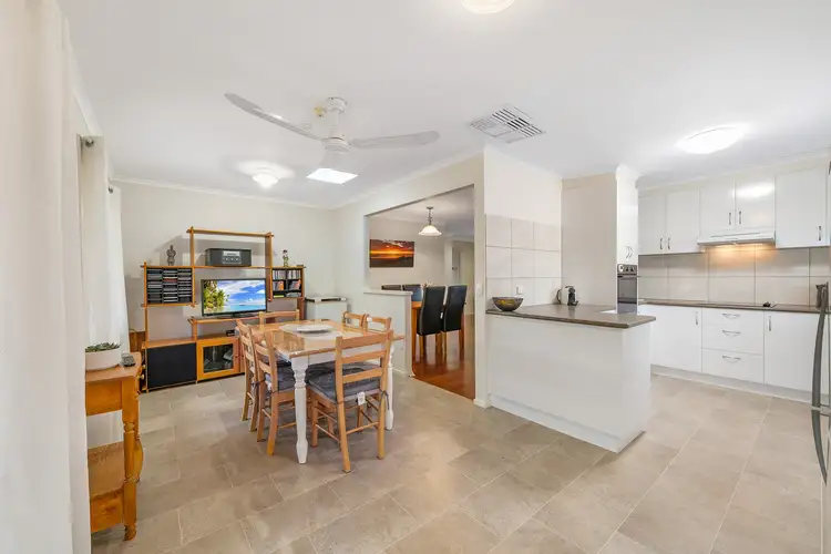 Fifth view of Homely house listing, 5 Adios Place, Keilor Downs VIC 3038