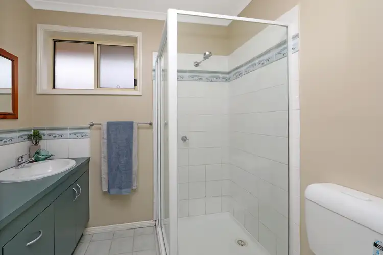 Sixth view of Homely unit listing, 2/19 Sweet Gum Avenue, Narre Warren VIC 3805