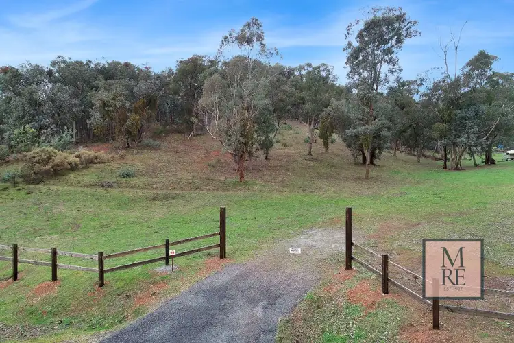 16 Hilda Court, Bonnie Doon VIC 3720
