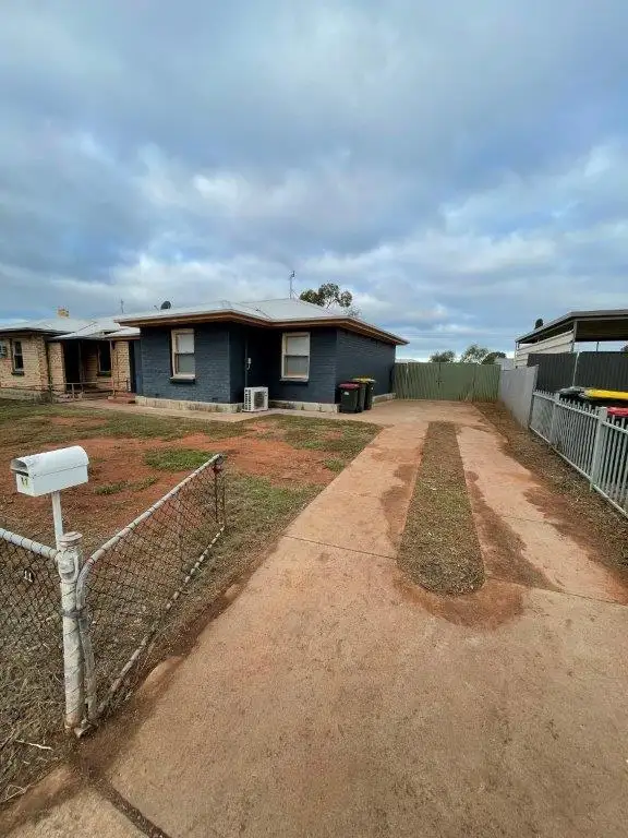 11 Perkins Street, Whyalla Stuart SA 5608