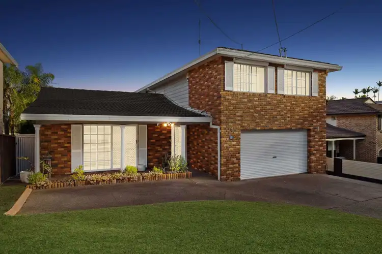 27 Bellevue Avenue, Georges Hall NSW 2198