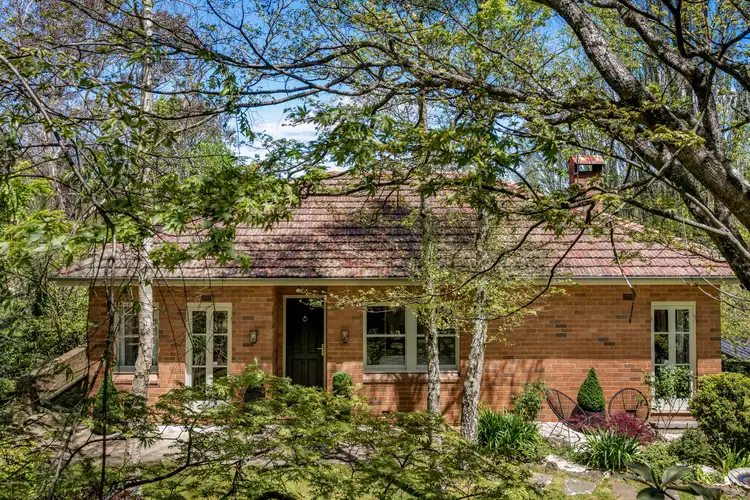9 Lachlan Avenue, Leura NSW 2780