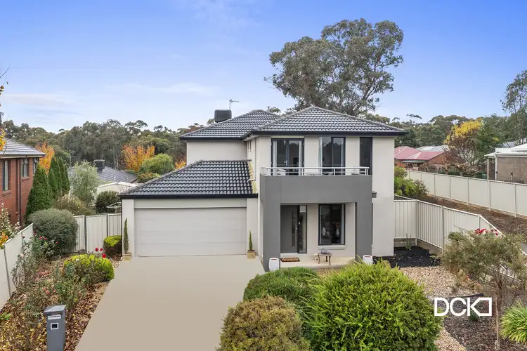 8 Tununga Circuit, Kangaroo Flat VIC 3555