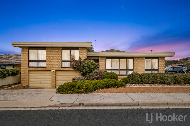 1 Heather Street, Crestwood NSW 2620