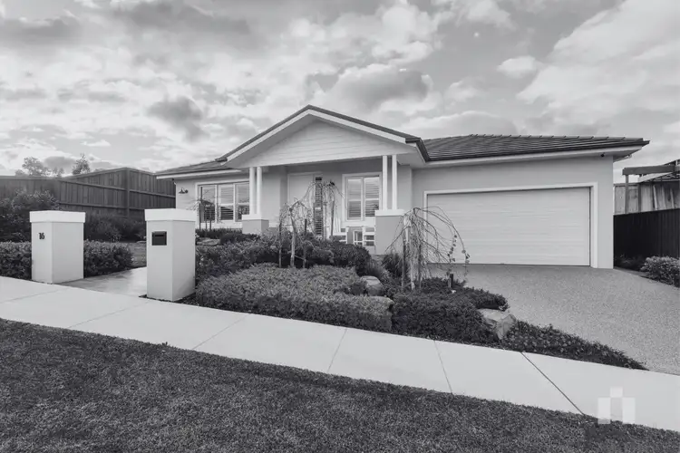 16 Tanunda Drive, Doreen VIC 3754