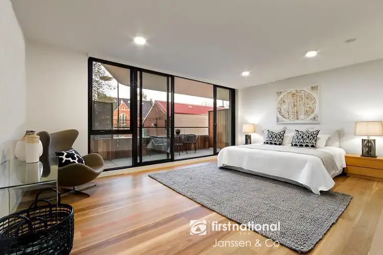4/4A The Avenue, Parkville VIC 3052