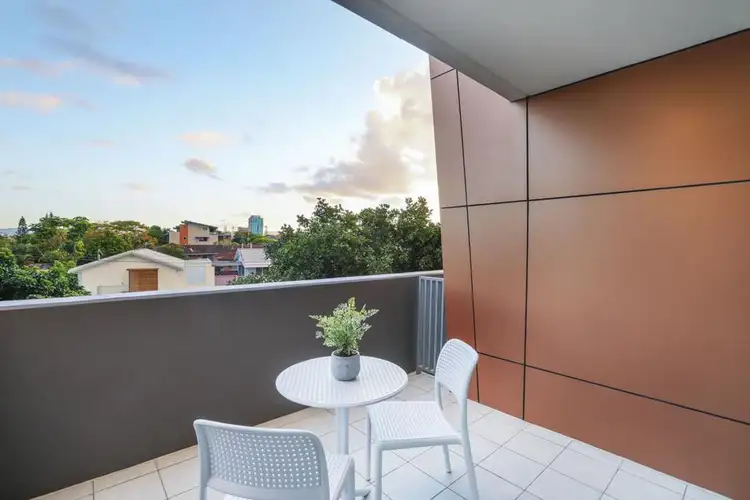 Third view of Homely apartment listing, 19/53 Darrambal Street, Chevron Island QLD 4217